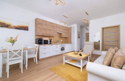Katowice Apartment | Pułaskiego 40A | Katowice | Bright Apartment | Parking