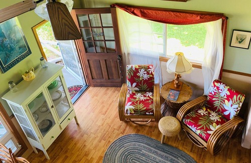 Papaikou Cottage | ~Pu'u~ Moi Country Cottage