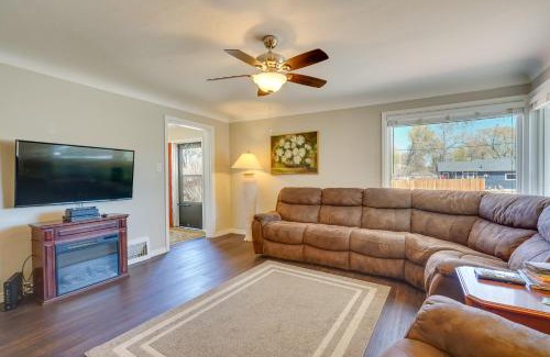 Aberdeen House | Pueblo House by Riverwalk, 2 Miles to Fairgrounds!