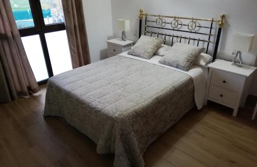 Buitrago del Lozoya Apartment | Puente viejo de Buitrago casa Enebro