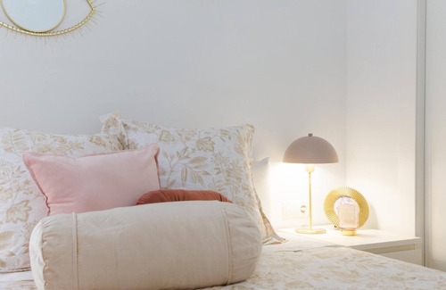 Capuchinos Apartment | Puerta del centro, nice apartment in the downtown district