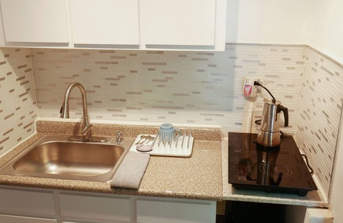 Vilomar Apartment | Puertas pal Sol - 5 min from the beach. 1 BR 2nd story Apt with a huge balcony