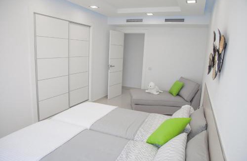 Benalmadena Costa Apartment | Puerto Marina