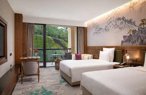 Hongta District Hotel | Pullman Yuxi Falcon