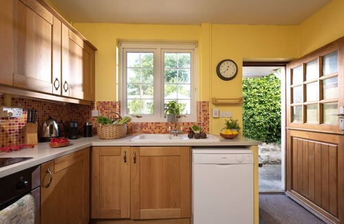 Gwithian House | Pump Cottage - a house that sleeps 8 guests in 4 bedrooms