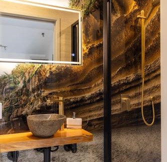 Punakaiki Cabin | Punakaiki Treehouse Limited