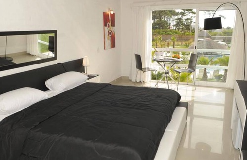 Chihuahua Hotel | Punta del Este Arenas Hotel & Resort