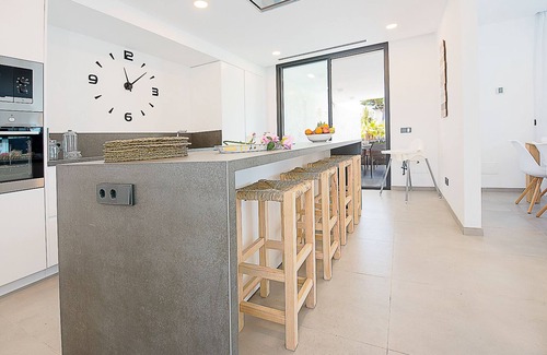 Portopetro House | Punta Port 7, Hochwertiger Neubau mit 4 DZ, Privater Pool in Ruhiger Wohngegend