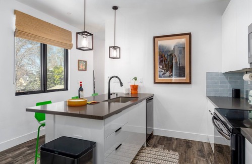 Southeastern Sacramento House | Pura Vida House - 2 King Bed - Entire Home