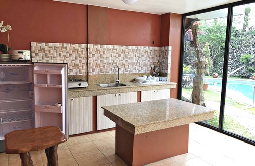 Tagaytay Villa | Pura Vida Villas