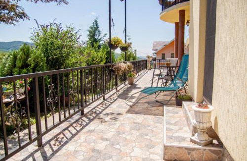 Ghioroc House | Pure Nature Refuge Apartment