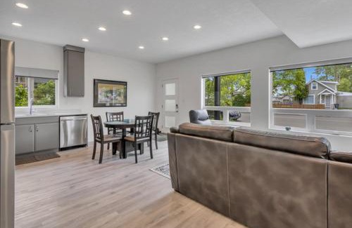 Prince George Apartment | Pure Paradise