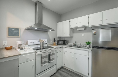 North Chattanooga Apartment | Purple Aster - a PMI Scenic City Vacation Rental