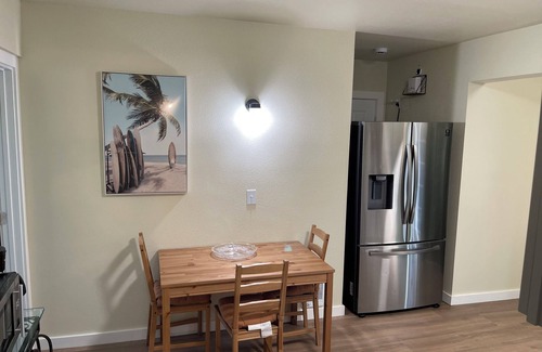 Picnic Point-North Lynnwood Apartment | Purple Door at Lake Serene
