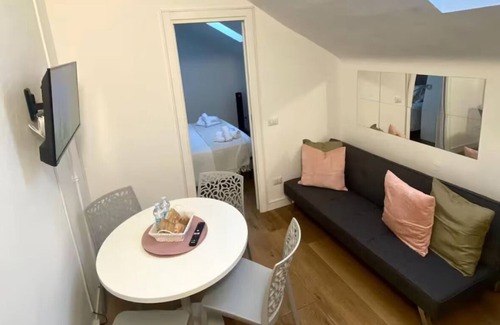 Cascina dei Pomi House | Purple House milan central