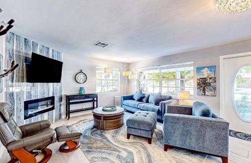 Isles of Capri House | Purple Pelican Cottage