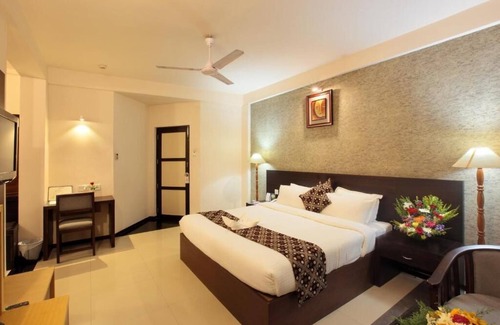 Kondotti Hotel | Pushpak Grande