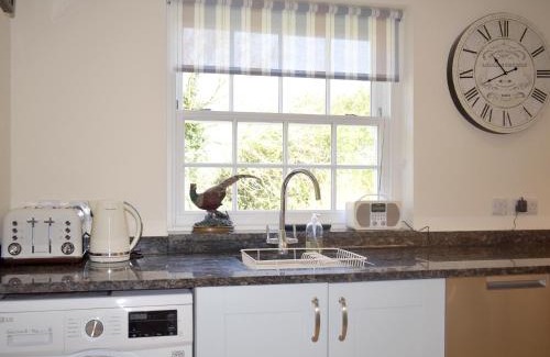 Stodmarsh House | Puxton Lodge
