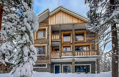 Pyhatunturi House | Pyhän Kivi by Interhome