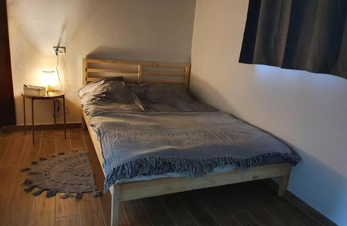 Kfar Szold Apartment | פינה בגינה- יחידת דיור מקסימה בקיבוץ בעמק החולה