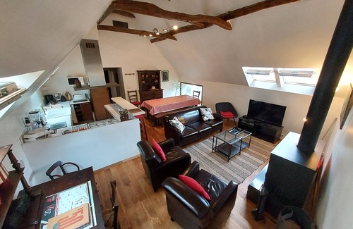 Eup House | Pyrenees house, sleeps 2/12: SKIING, HIKING, FISHING. WIFI