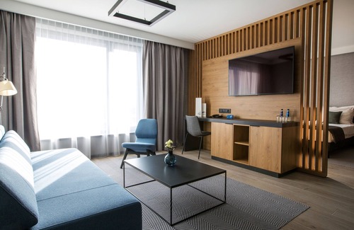 Mokronos Gorny Hotel | Q Hotel Plus Wrocław Bielany