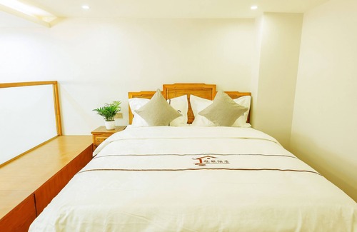Dujiangyan Hotel | Qingcheng Sunrise Sailing Hotel