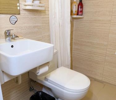 Zhanqiao Hotel | Qingdao Kaiyue Hotel Zhongshan Road St Michael's Cathedral and Zhanqiao Pier