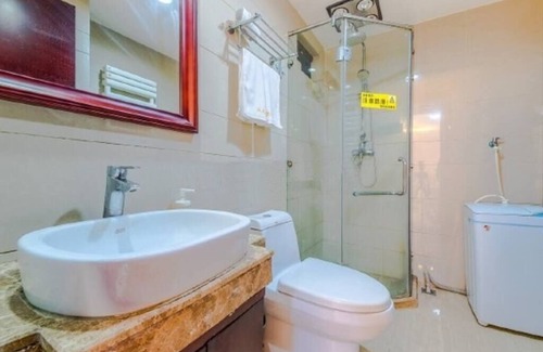 Huangdao Apartment | Qingdao Ryan Apartment with Sea View