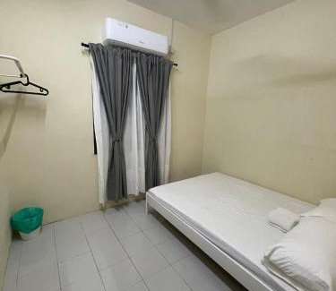 Kampung Behor Pisang House | Qisa Guesthouse 03