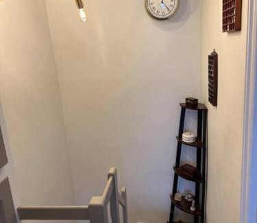 Pudsey House | Quaint 1 bedroom cottage in Pudsey, Leeds