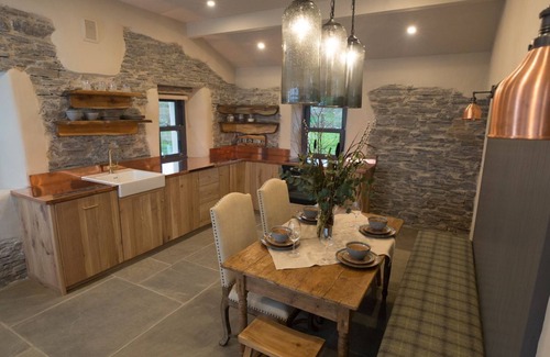 Doolin Cottage | Quaint and Luxurious Cottage overlooking Doolin and the Aran Islands