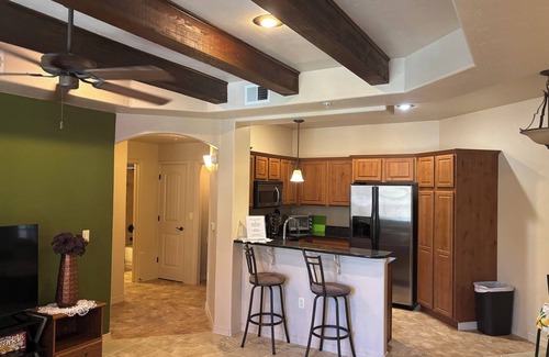 Mesilla Park Condo | Quaint and Spacious 1bed/1bath with Balcony Overlooking the Courtyard