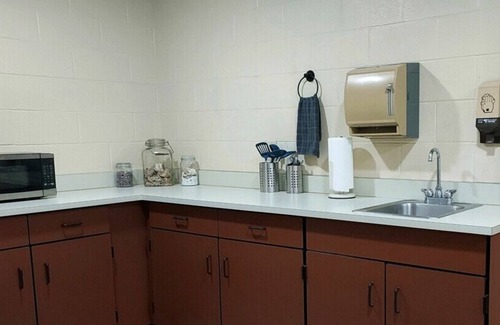 Waveland Apartment | Quaint Apartment - 10 Min from Turkey Run and Shades, Pet Friendly