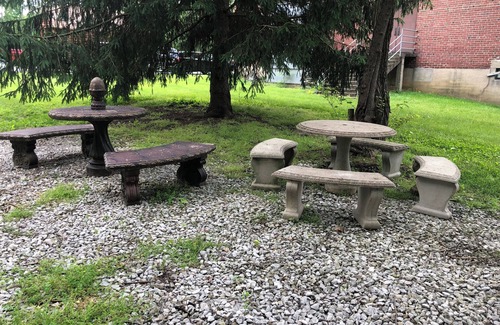 Waveland Apartment | Quaint Apartment - 10 Min from Turkey Run and Shades, Pet Friendly