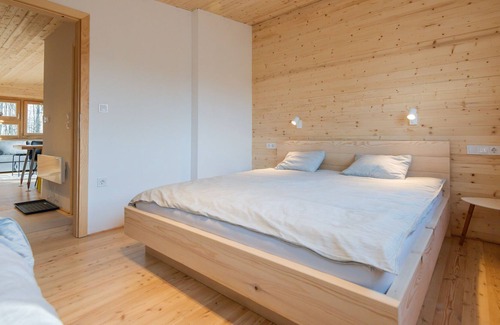 Lovinac Ski Chalet | Quaint Chalet in Drenovac Raducki Among Trees
