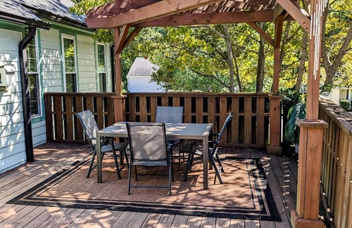 Fuquay-Varina House | Quaint, Clean, Mobility-Friendly Comfortable Home close to Raleigh