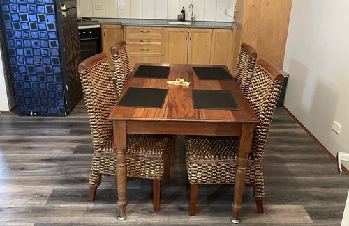 Geraldton House | Quaint Flat, near hospitals, Very central, internet