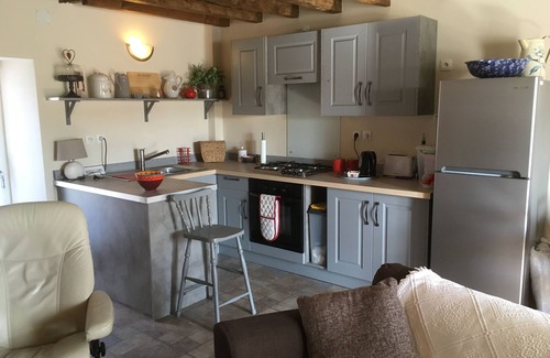 Savigny-le-Vieux Cottage | "Quaint French Cottage"