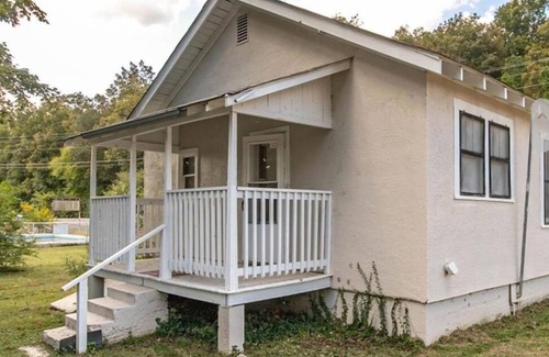 Van Buren House | Quaint Haven