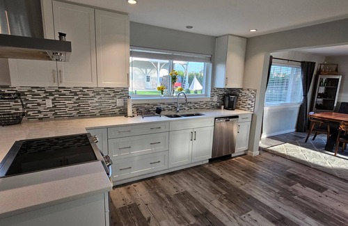 Metro Vancouver Regional District House | Quaint island farming community. A world removed from the hustle and bustle.