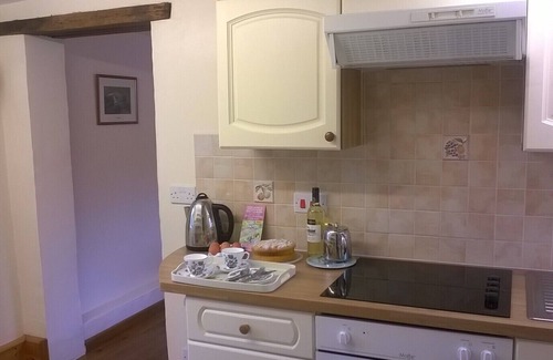 Church Stretton Cottage | Quality 2 bedroom rural cottage, Excellent walking & Bird watching from the door