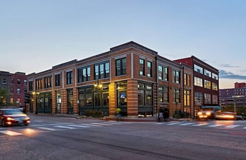 Quality Hill Apartment | Quality Hill 1BR Loft in Historic Building