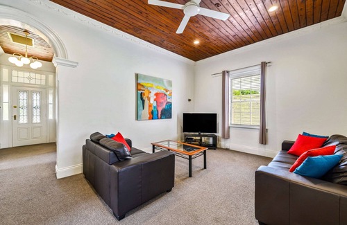 West Tamworth Hotel | Quality Inn Ashby House Tamworth