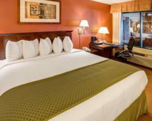 Ashland Hotel | Quality Inn Ashland - Lake Superior