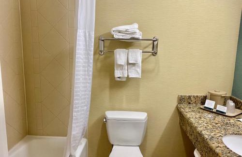 Burnside Hotel | Quality Inn Donaldsonville - Gonzales