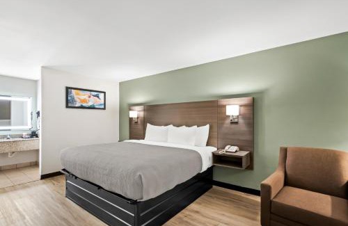 Harvey Hotel | Quality Inn Harvey - New Orleans