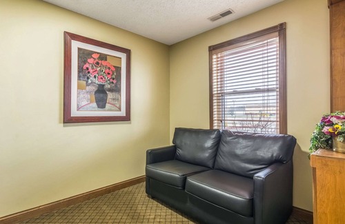 Batesville Hotel | Quality Inn I-74 Batesville