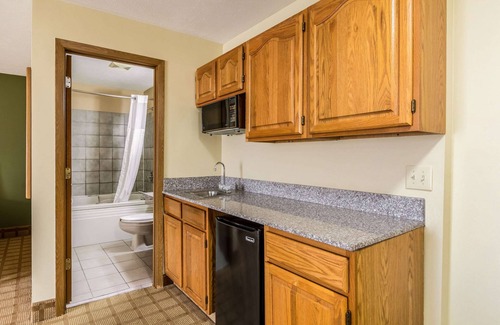 Batesville Hotel | Quality Inn I-74 Batesville