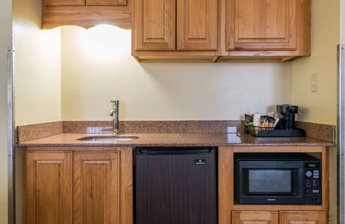 South Jacksonville Hotel | Quality Inn Jacksonville near I-72